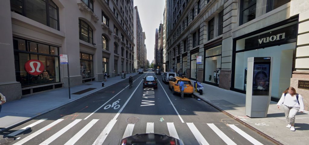 a Lululemon (LULU) boltjával szemben nyitott boltot a Vuori, a közvetlen konkurens New Yorkban